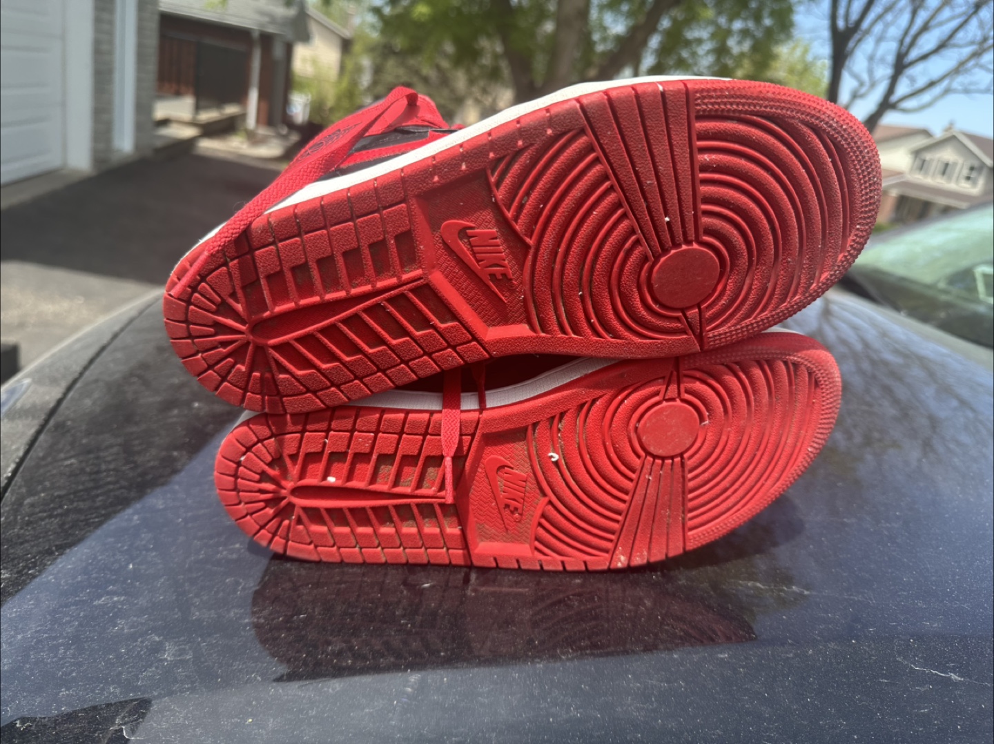 Air Jordan 1 Mid (GS) Red Black Size 9 - photo 2