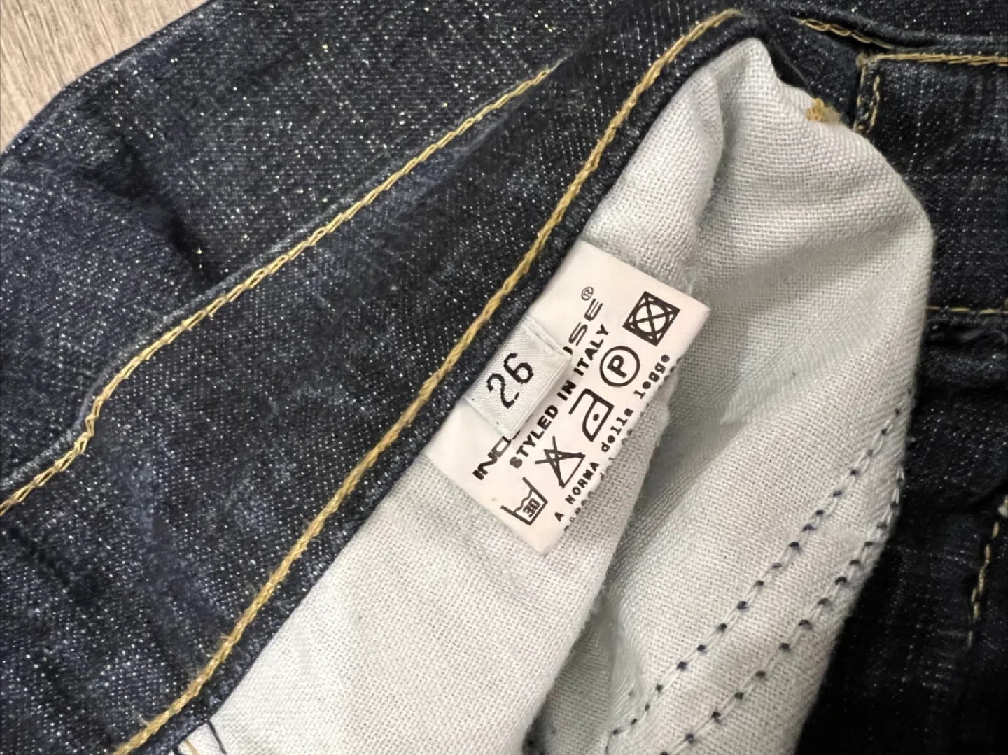 Indian Rose Bell Bottom Jeans Size 26  🏒 image indicator(5)