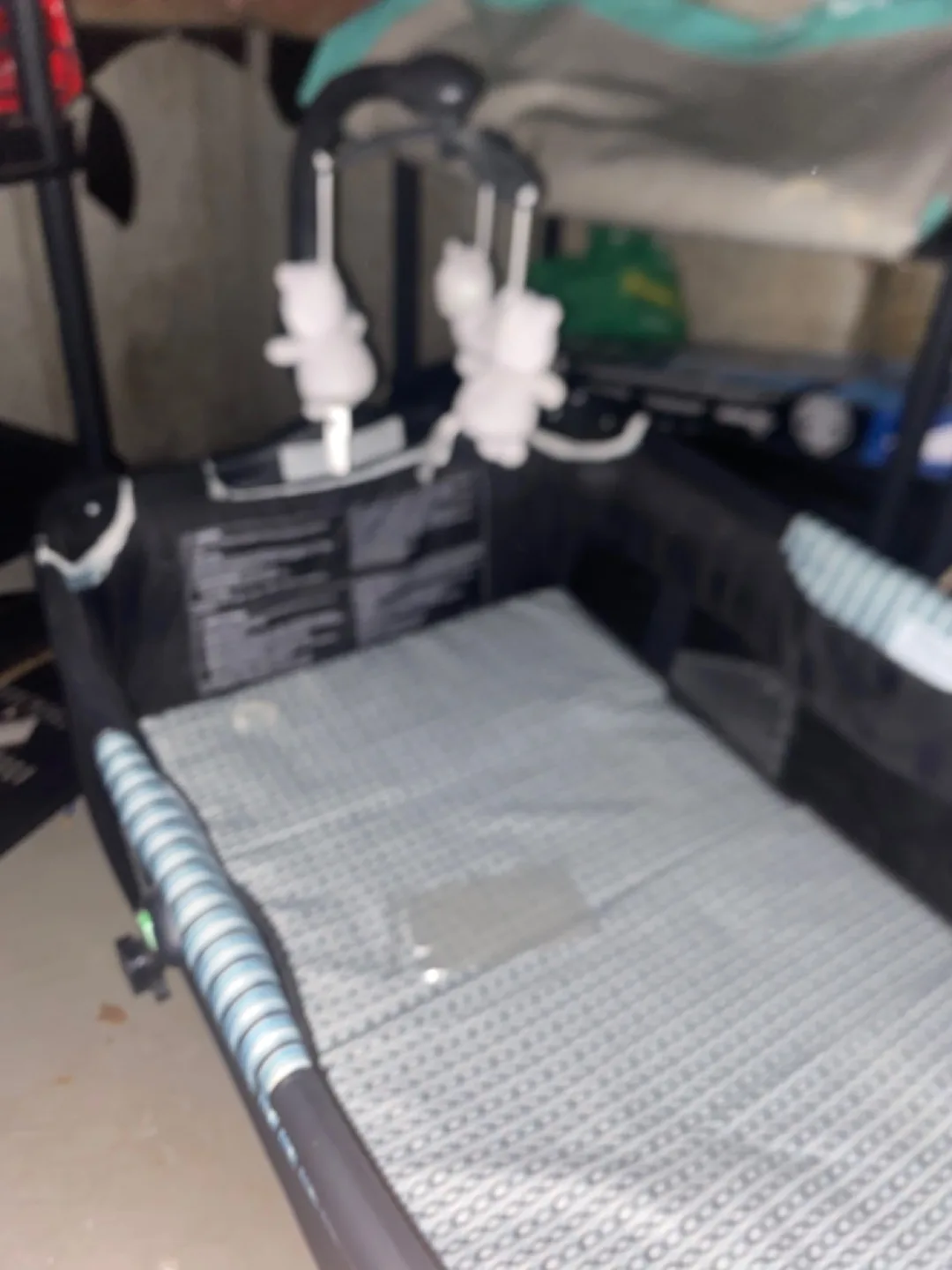 Graco Pack 'n Play Playard with Newborn Napper image indicator(2)