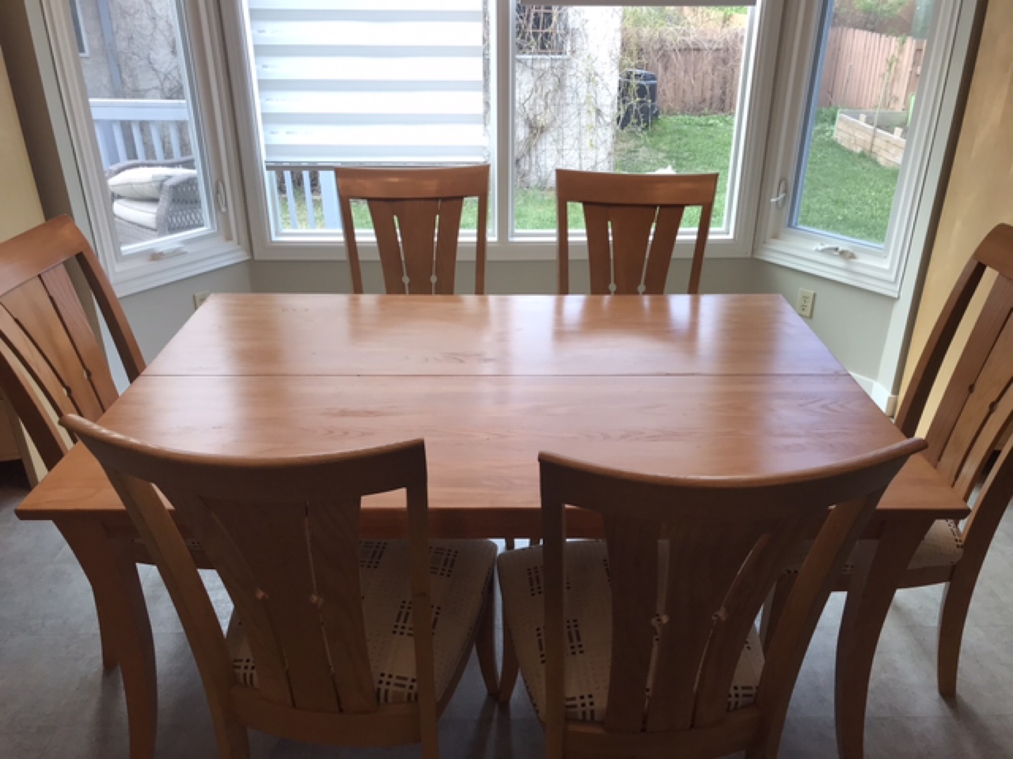 Dining table and chairs - photo 2