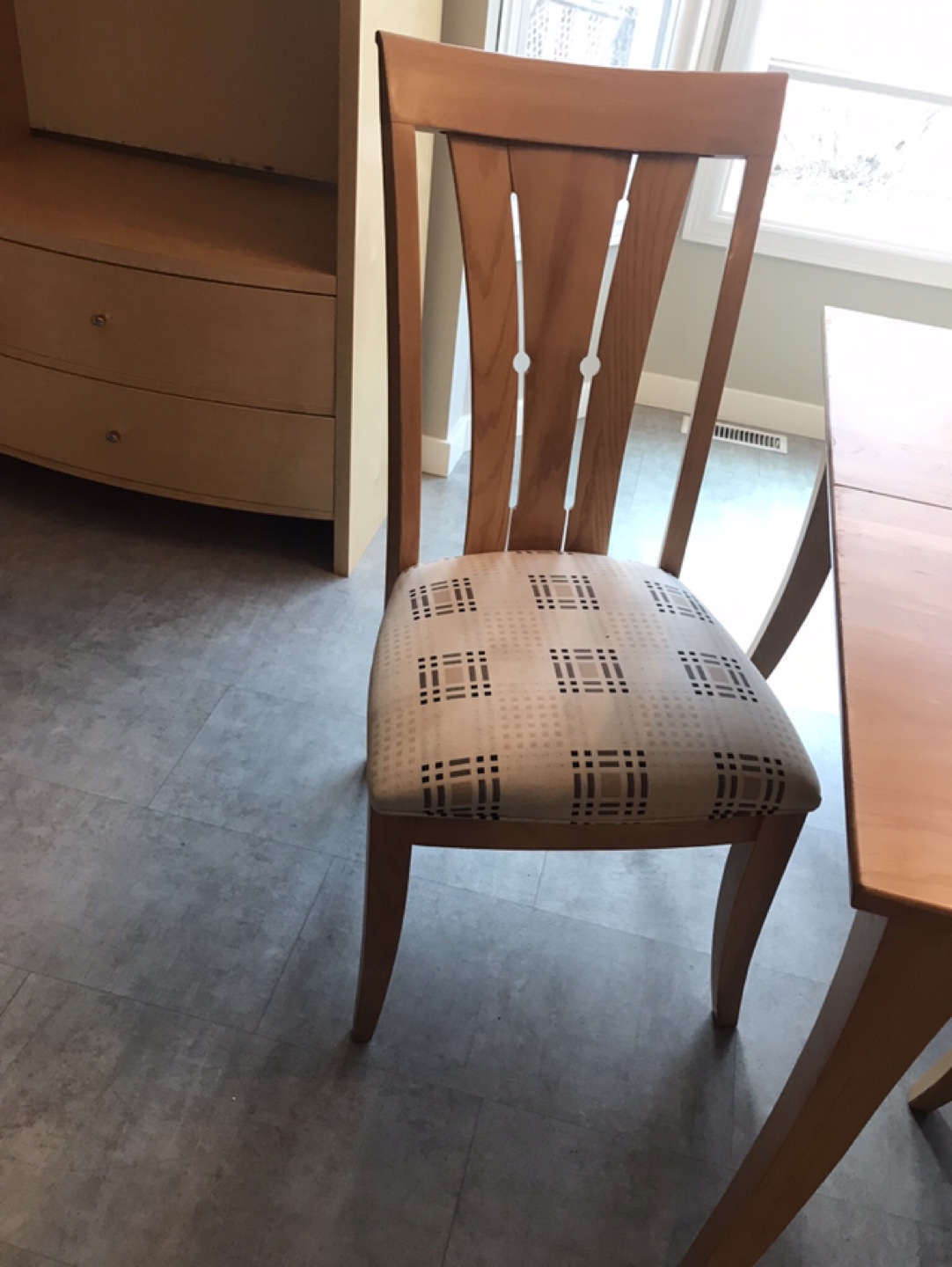 Dining table and chairs - photo 4