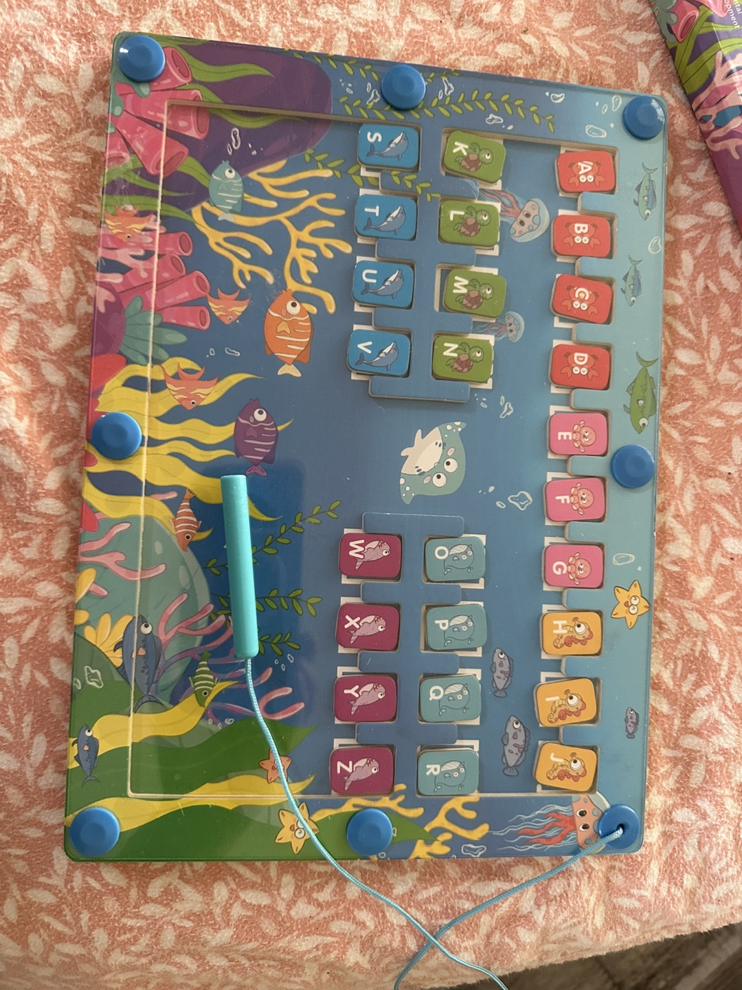 Magnetic alphabet learning toy