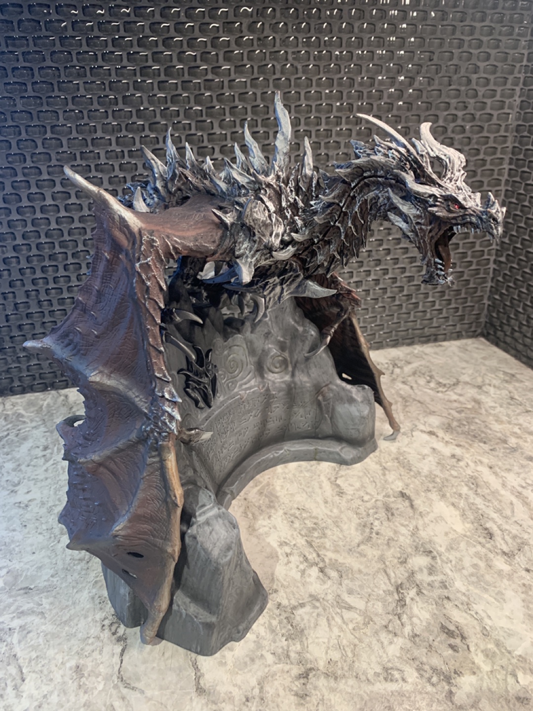 Alduin Statue from Skyrim - photo 4
