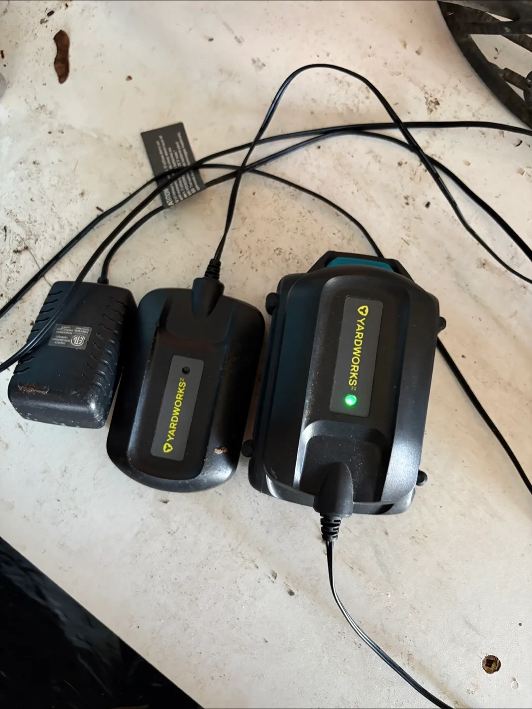 Yardworks Cordless String Trimmer image indicator(3)