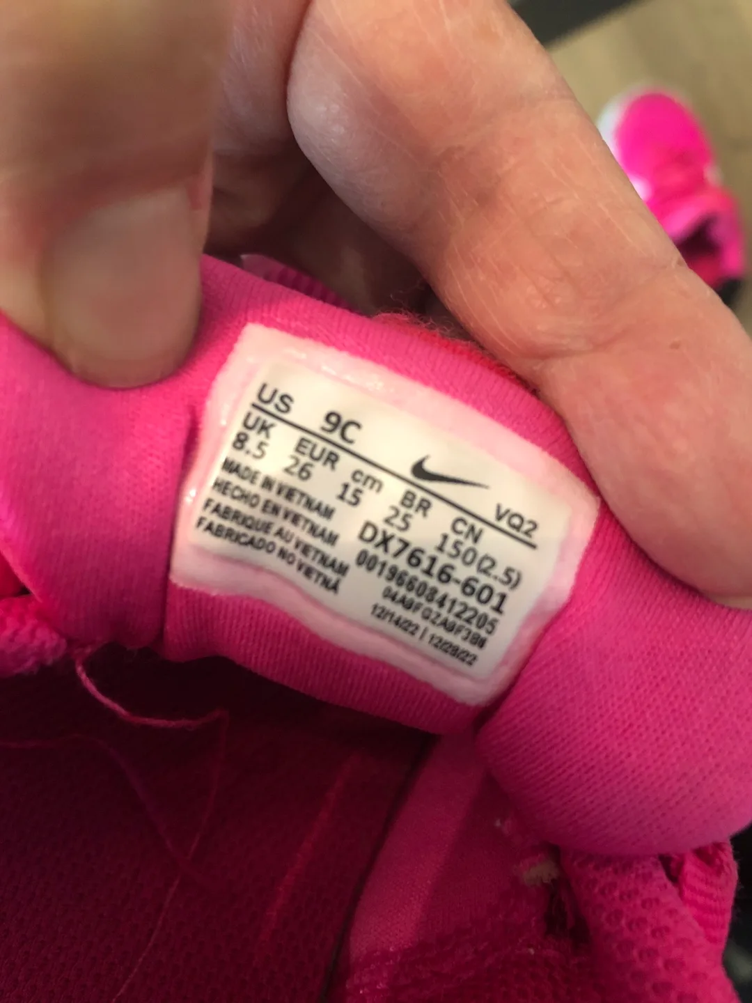 Pink Nike Kids' Running Shoes - Size 9C 🏒 image indicator(3)