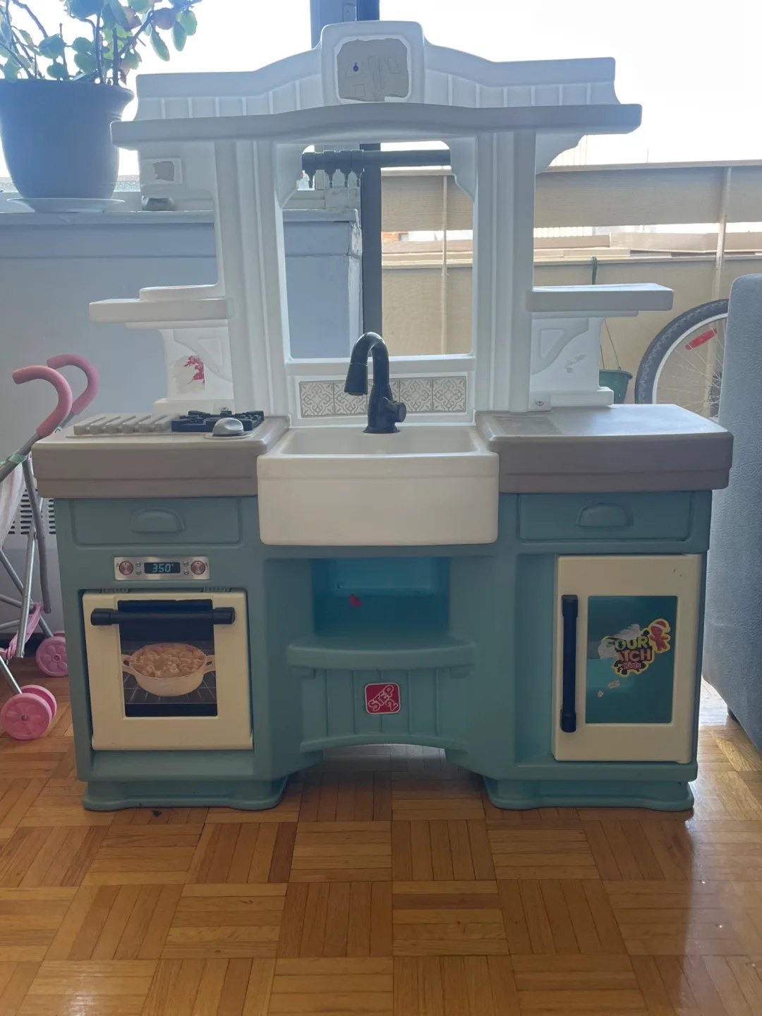 Step2 Naturally Playful Kitchen image indicator(2)