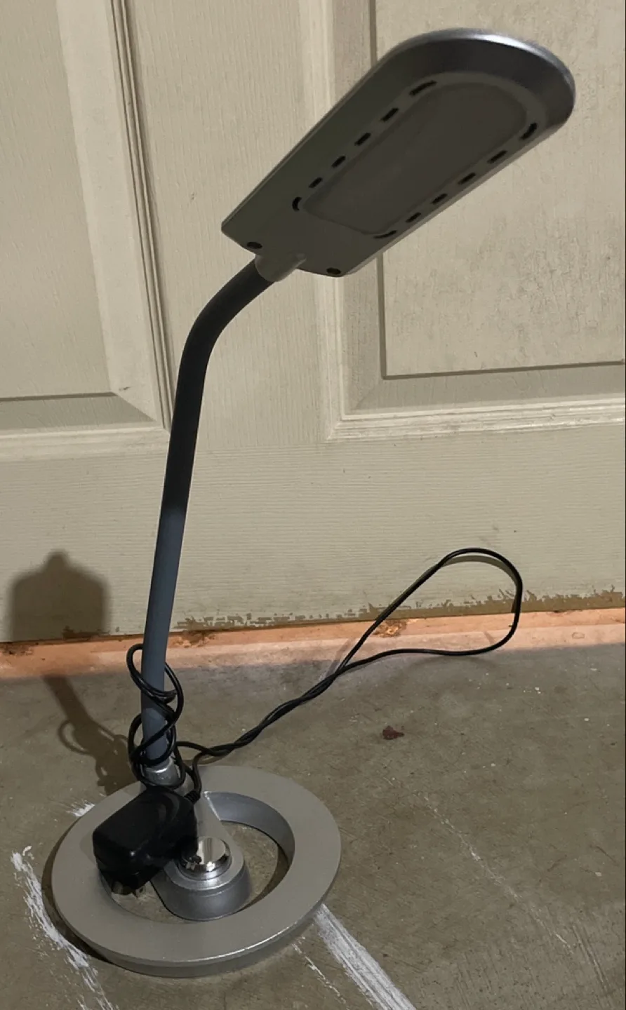 🏒Tensor LED Desk Lamp thumbnail