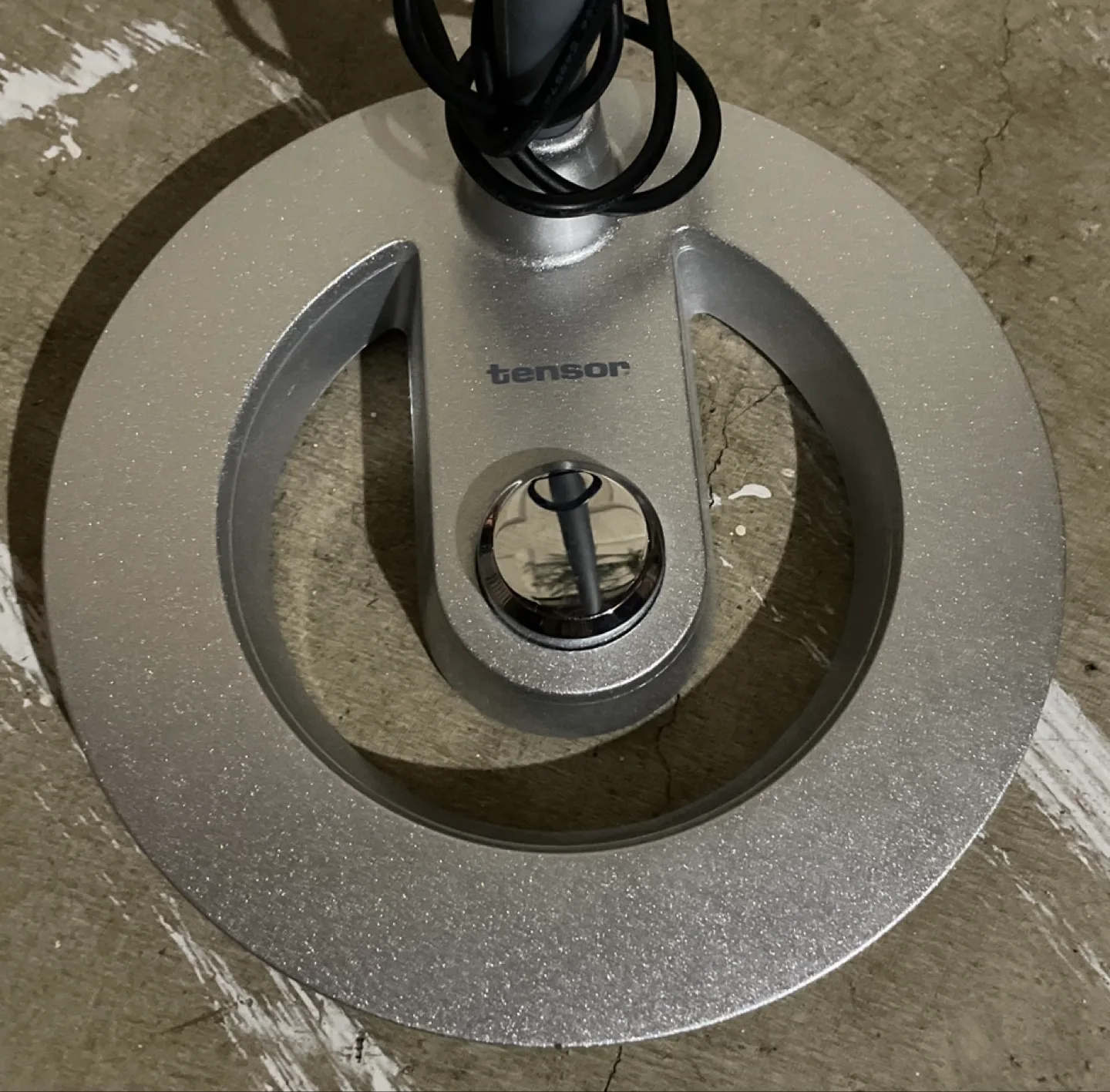 🏒Tensor LED Desk Lamp image indicator(2)