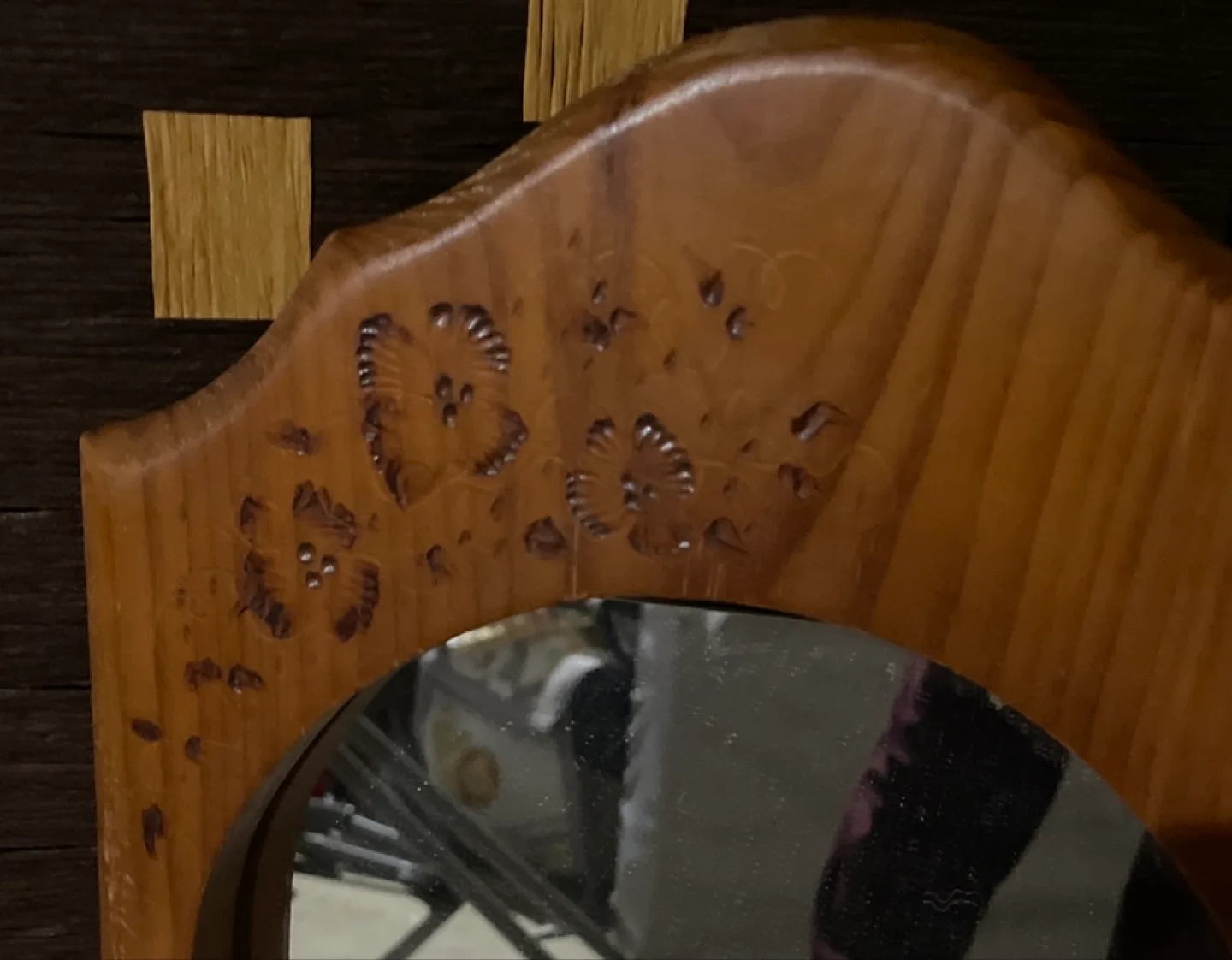 🏒Wooden Wall Mirror with Carved Flowers image indicator(3)