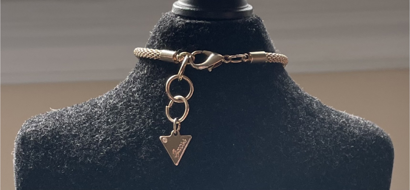 Guess’ Gold-Toned Charm Bracelet - photo 2