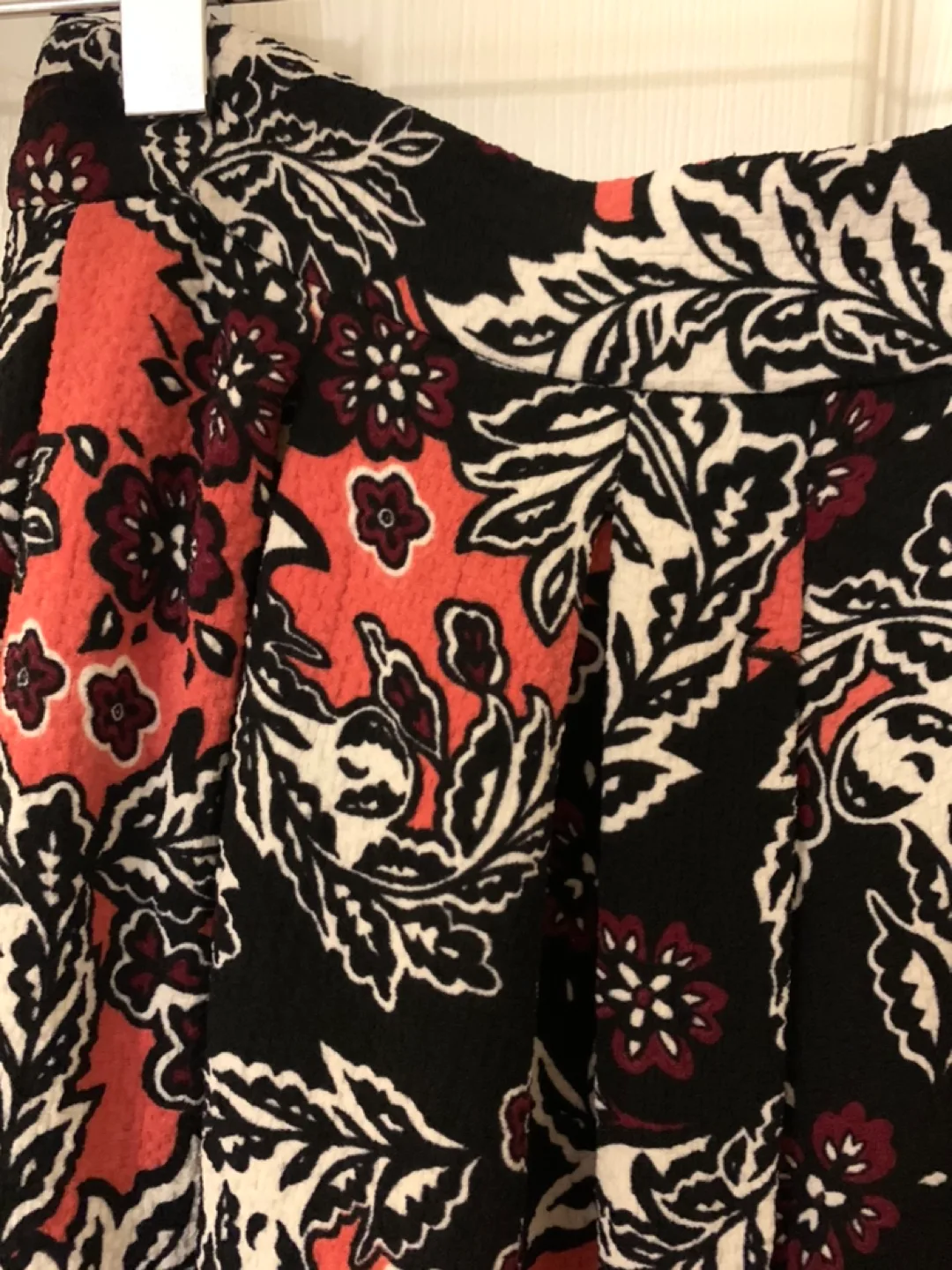 Women's Floral Midi Skirt image indicator(2)