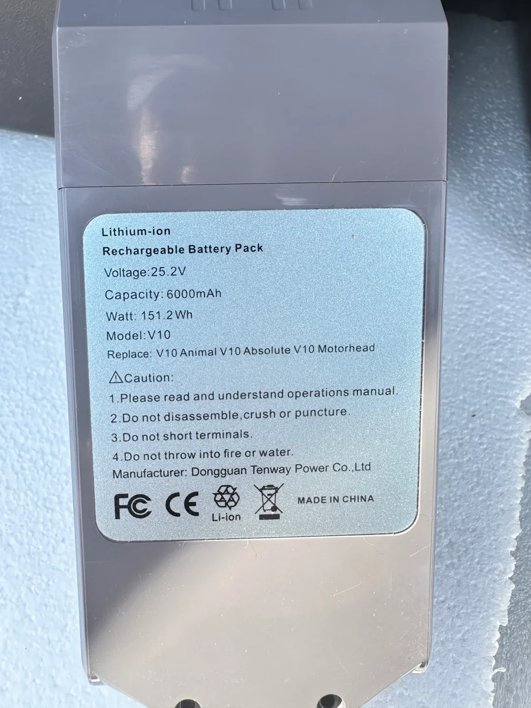 Replace battery for Dyson V10 thumbnail
