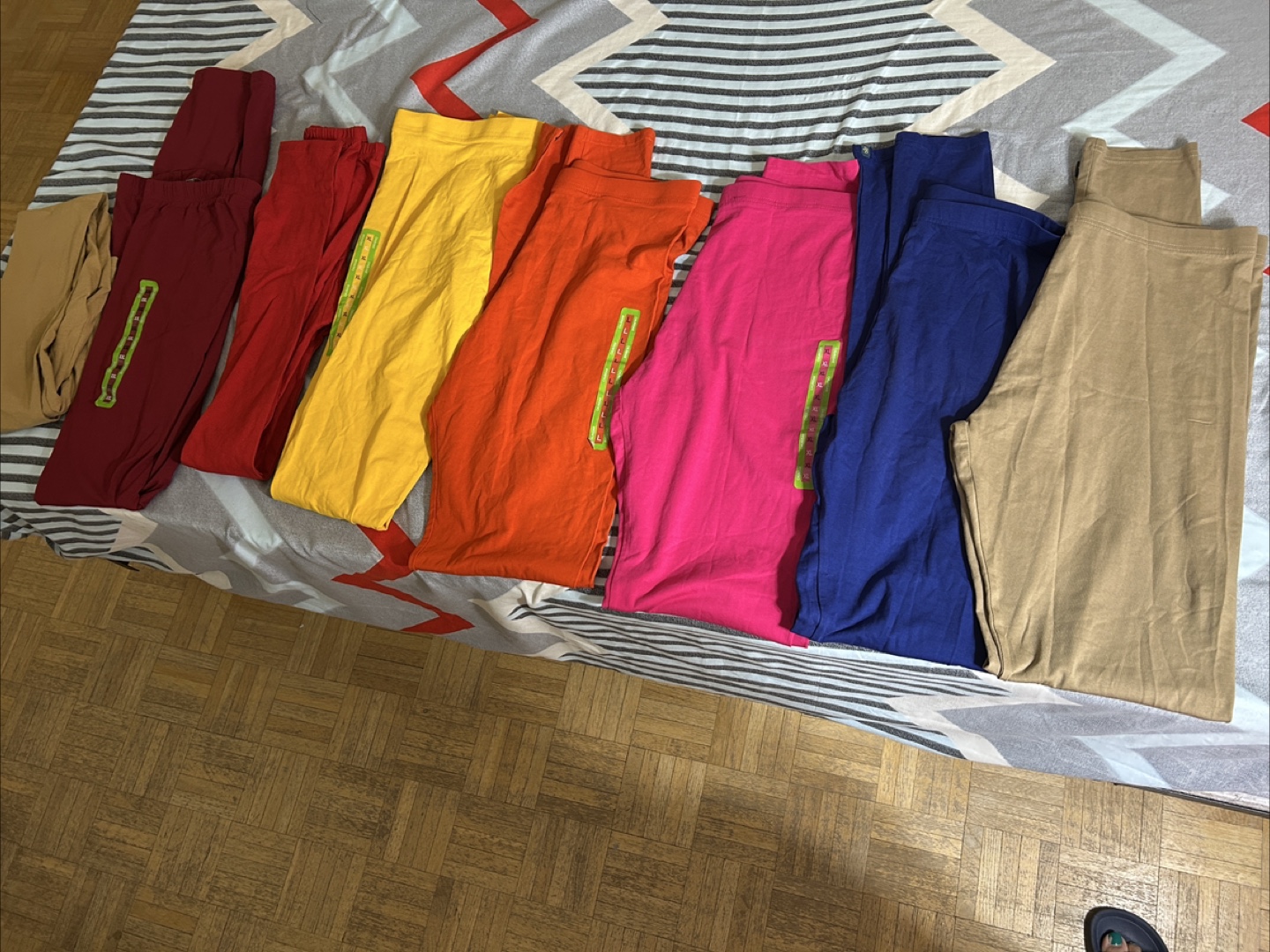 Eight pairs of women's leggings, assorted colours