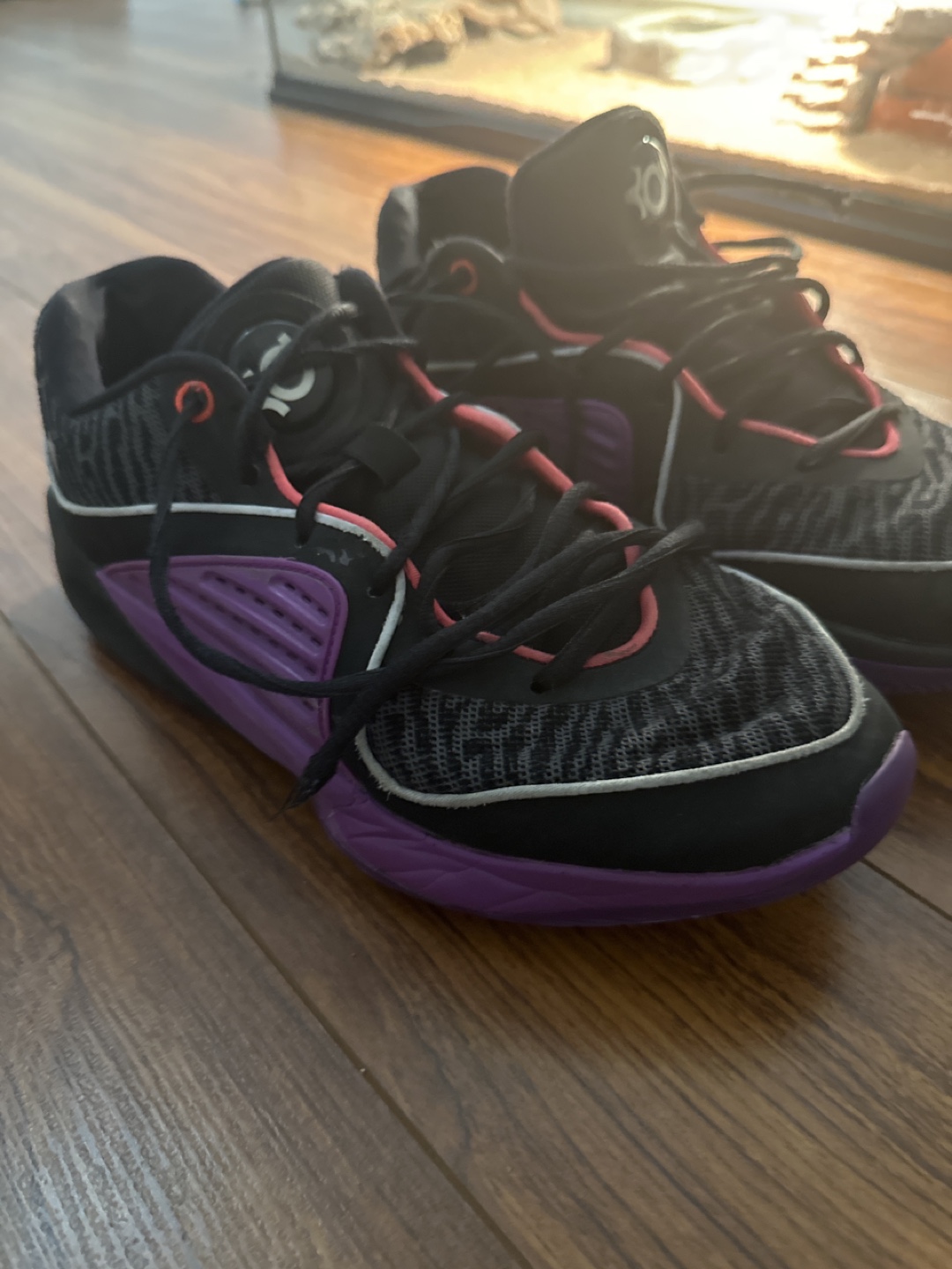 Nike KD 16 Basketball Shoes - Size 9