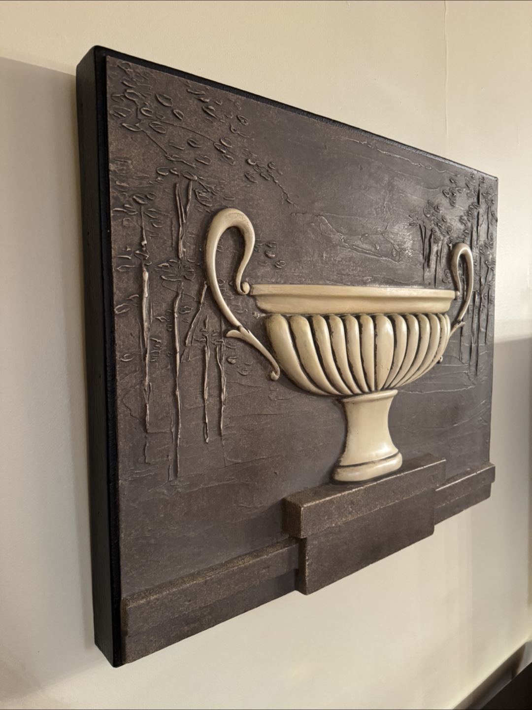 3D Elegant Urn Wall Decor - photo 2
