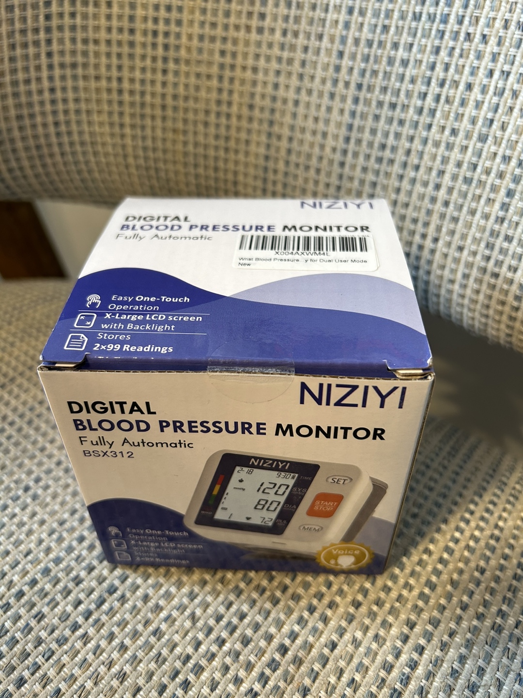 Blood pressure monitor - wrist cuff - photo 2