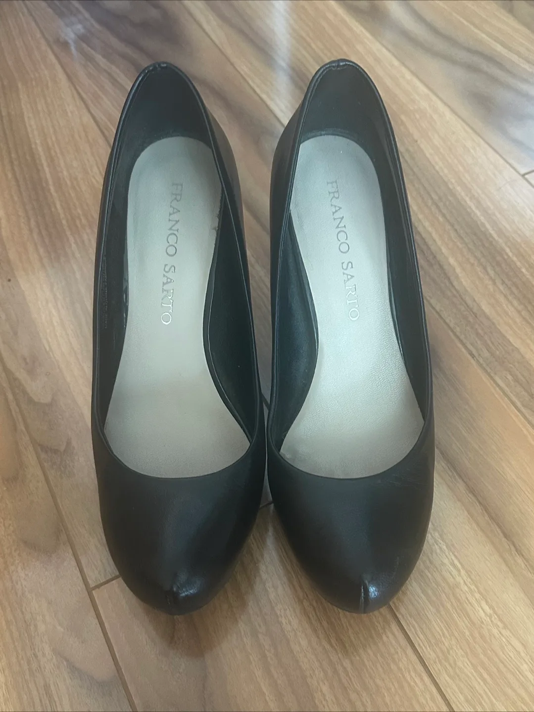 Franco Sarto Black Leather Pumps - Size 8 image indicator(2)