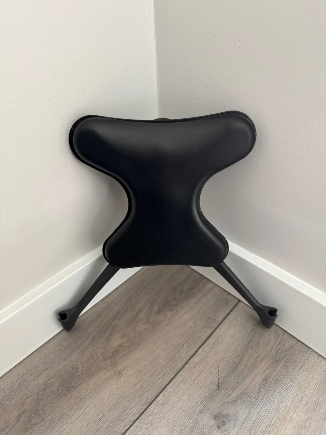 Herman Miller Aeron Chair image indicator(4)