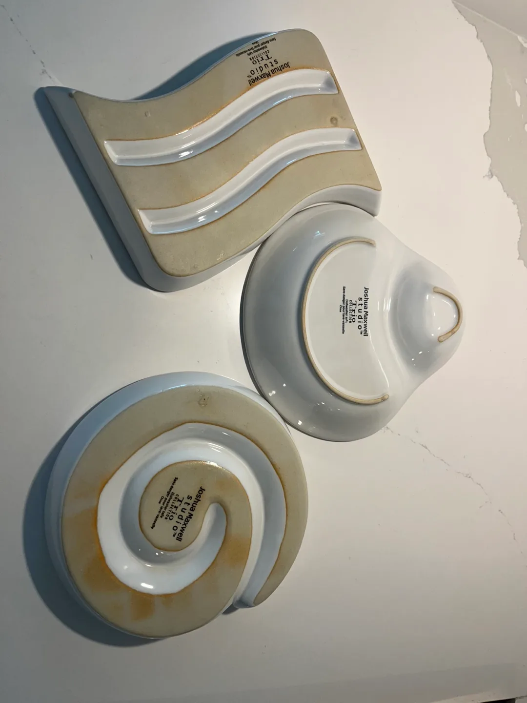 Set of 3 Unique Studio Nova Porcelain Dishes image indicator(2)