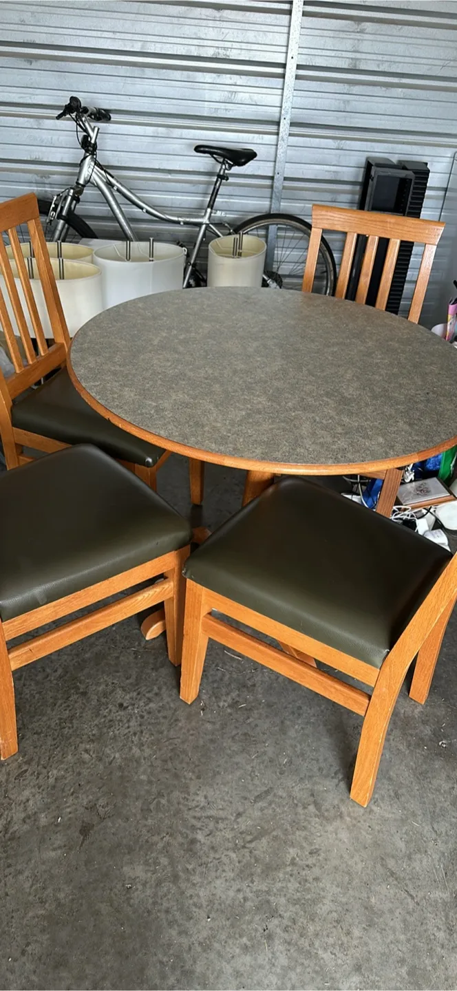 Round Table and Four Chairs Dining Set thumbnail