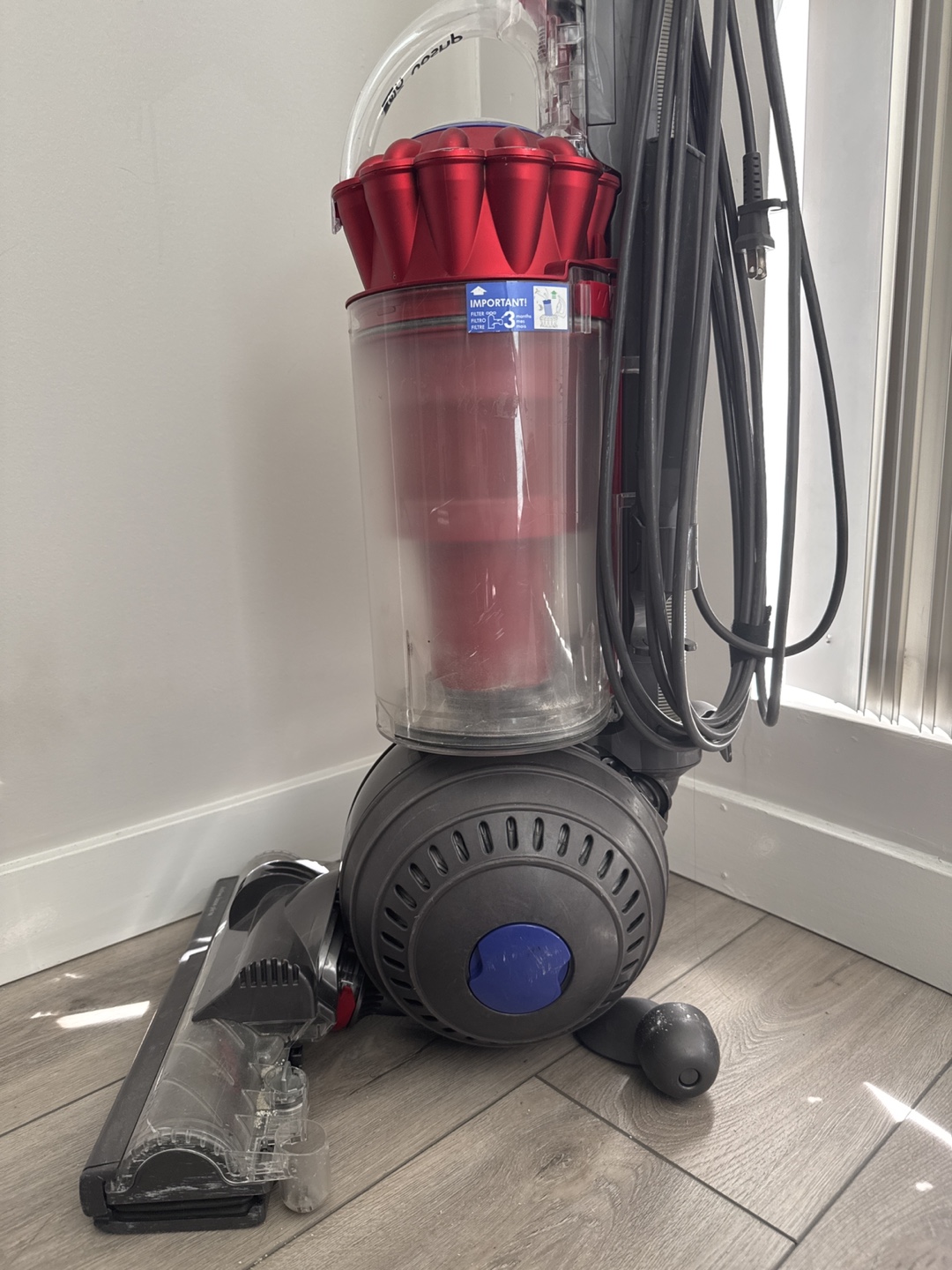 Dyson DC43 Ball Upright Vacuum Cleaner - photo 3