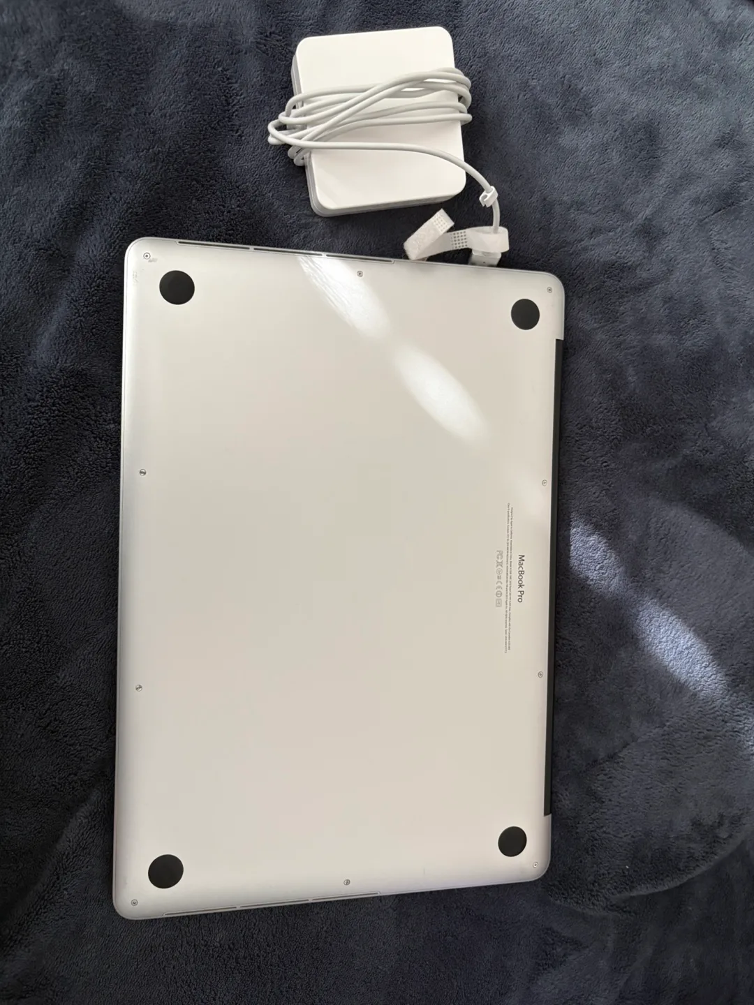 MacBook Pro 15-inch Early 2013 image indicator(3)