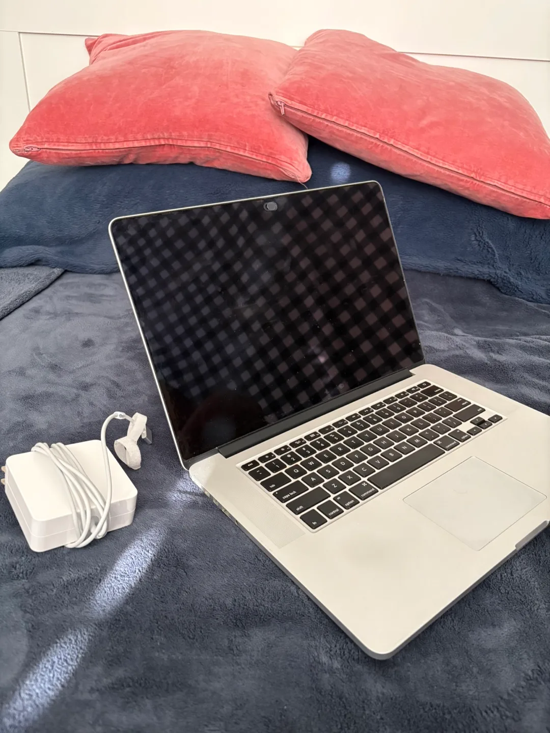 MacBook Pro 15-inch Early 2013 image indicator(2)