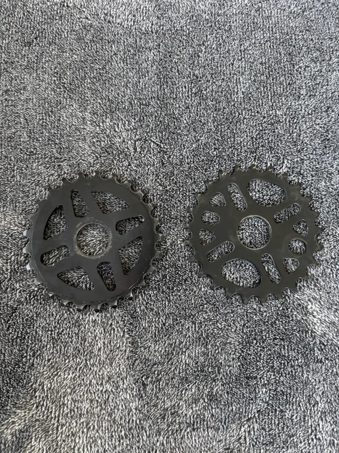 Salt Plus Center Sprocket 25t & Sunday Stock Sprocket 25t image indicator(3)