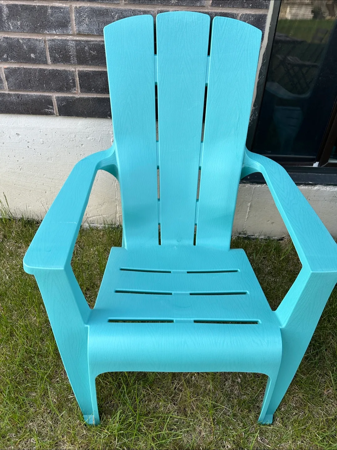 Outdoor Patio Set with Umbrella and Kettle Grill image indicator(5)