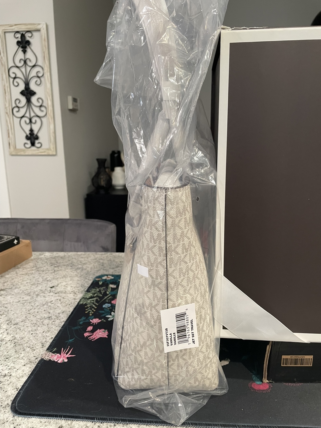 Michael Kors Jet Set Item Tote Bag - Vanilla - photo 3