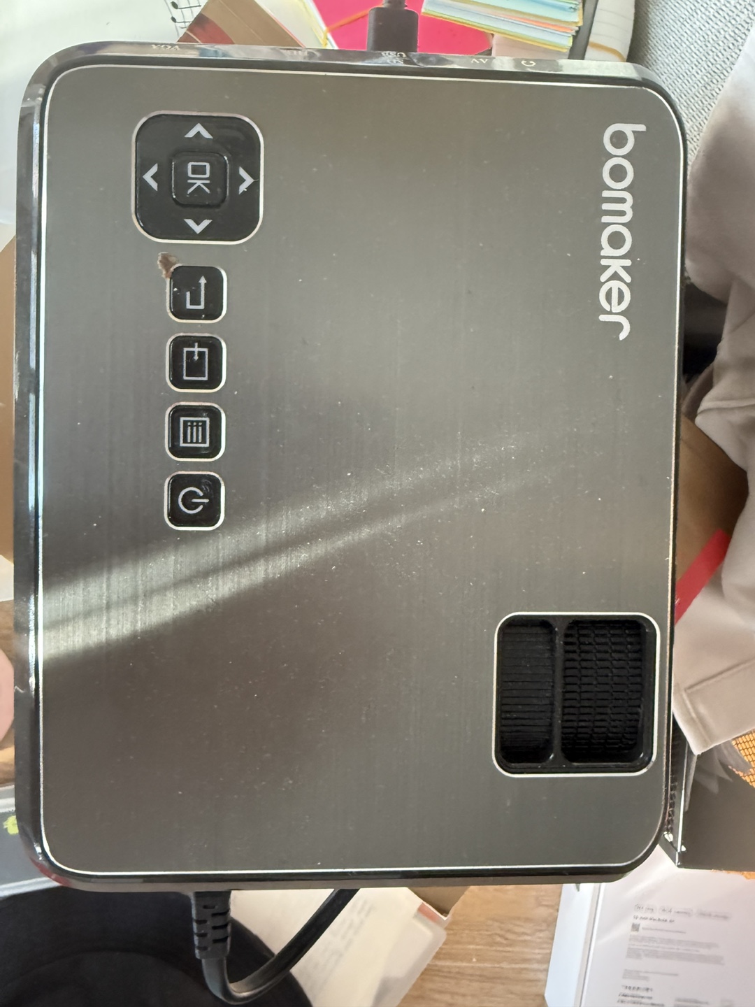 Bomaker Portable Projector