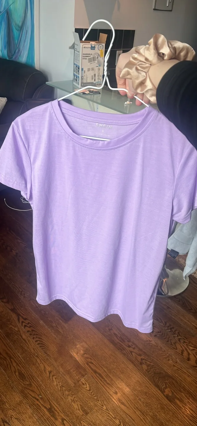 Lavender T-Shirt - Size Small thumbnail
