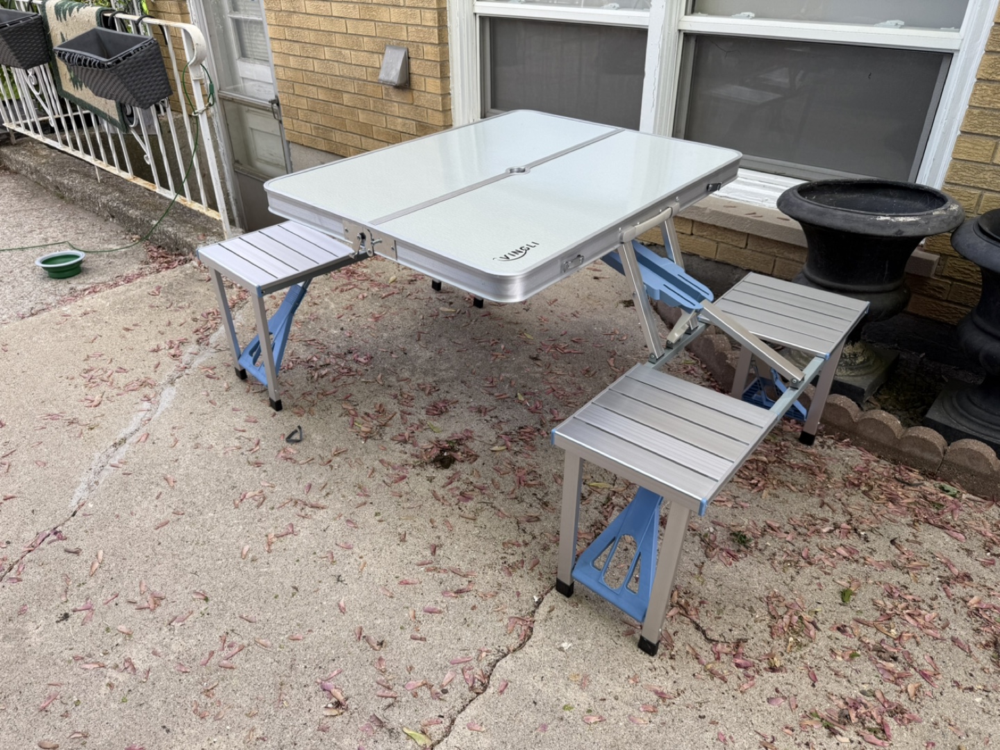 Portable Folding Picnic Table with 4 Seats