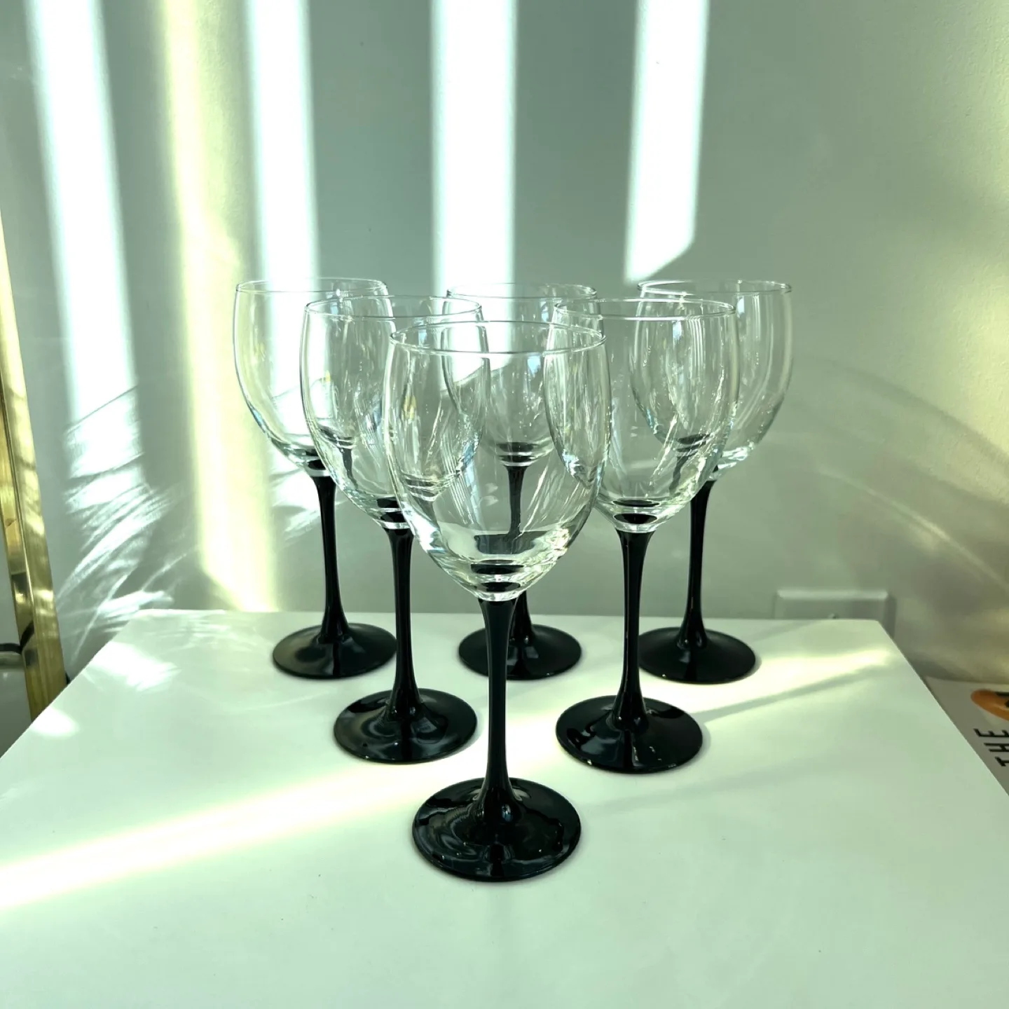 🏒Set of Six vintage Luminarc Wine Glasses thumbnail