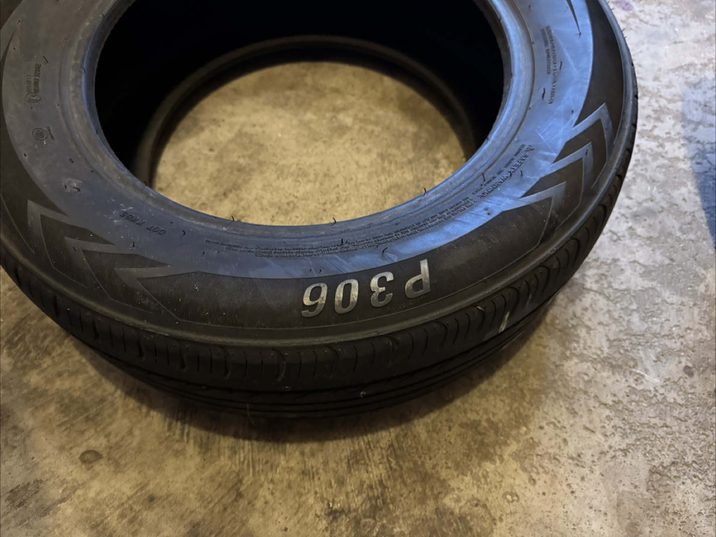 Athree P306 215/60R16 99H Summer Tire