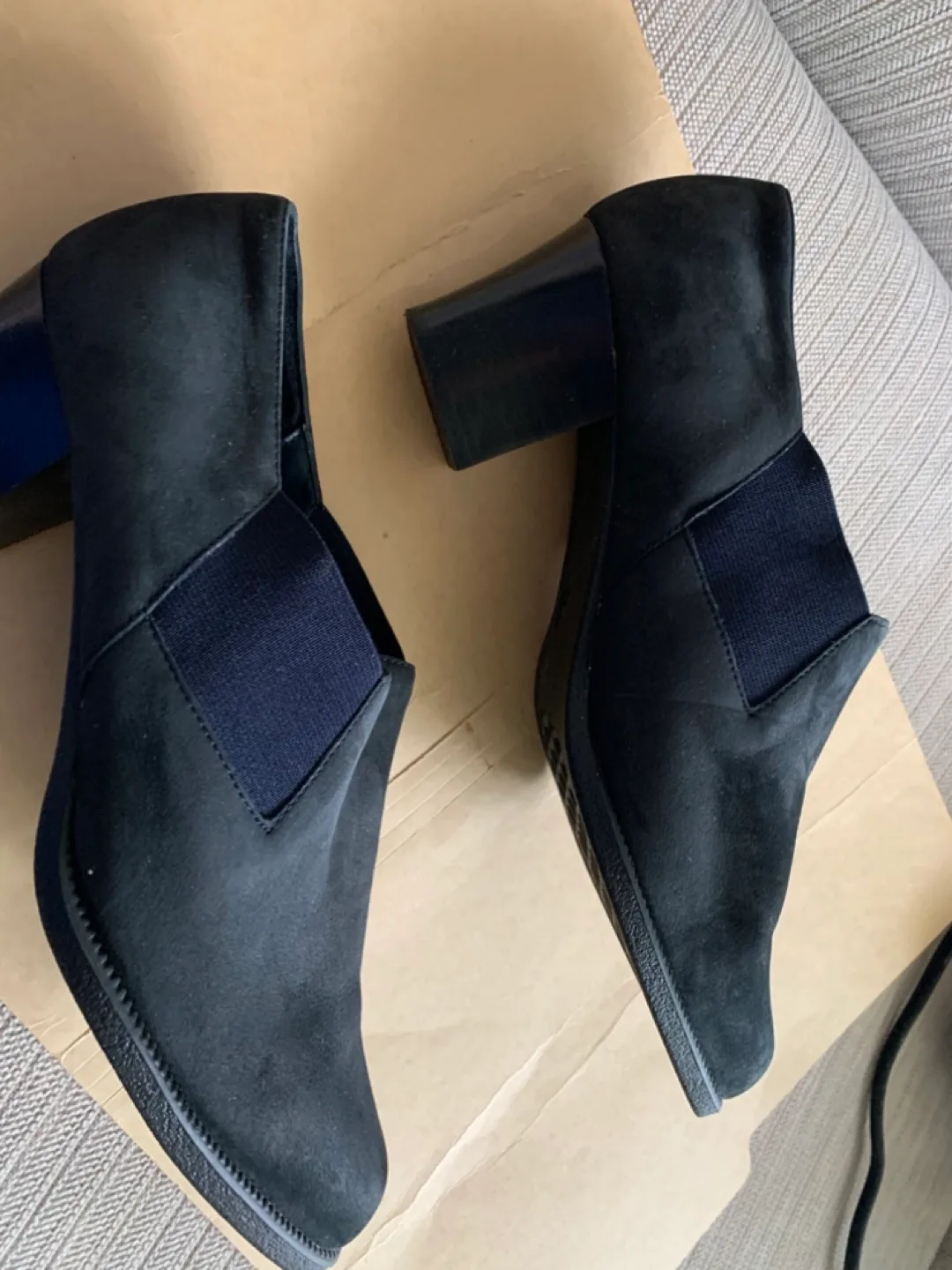 Aerosoles Dark Blue Suede Slip-On heels image indicator(4)