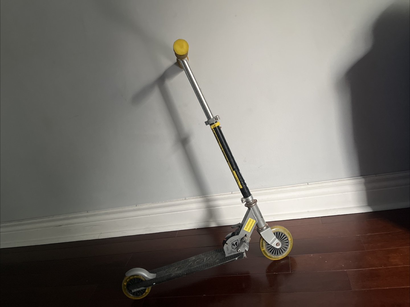 Mongoose Kid's Scooter - photo 3