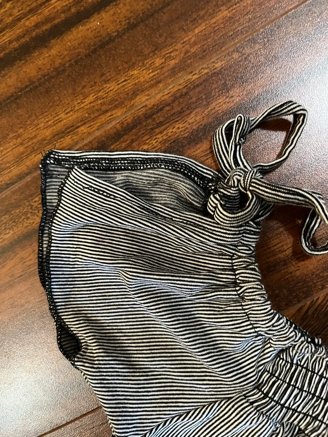 American Eagle women’s small Soft & Sexy t-shirt, black & white image indicator(6)