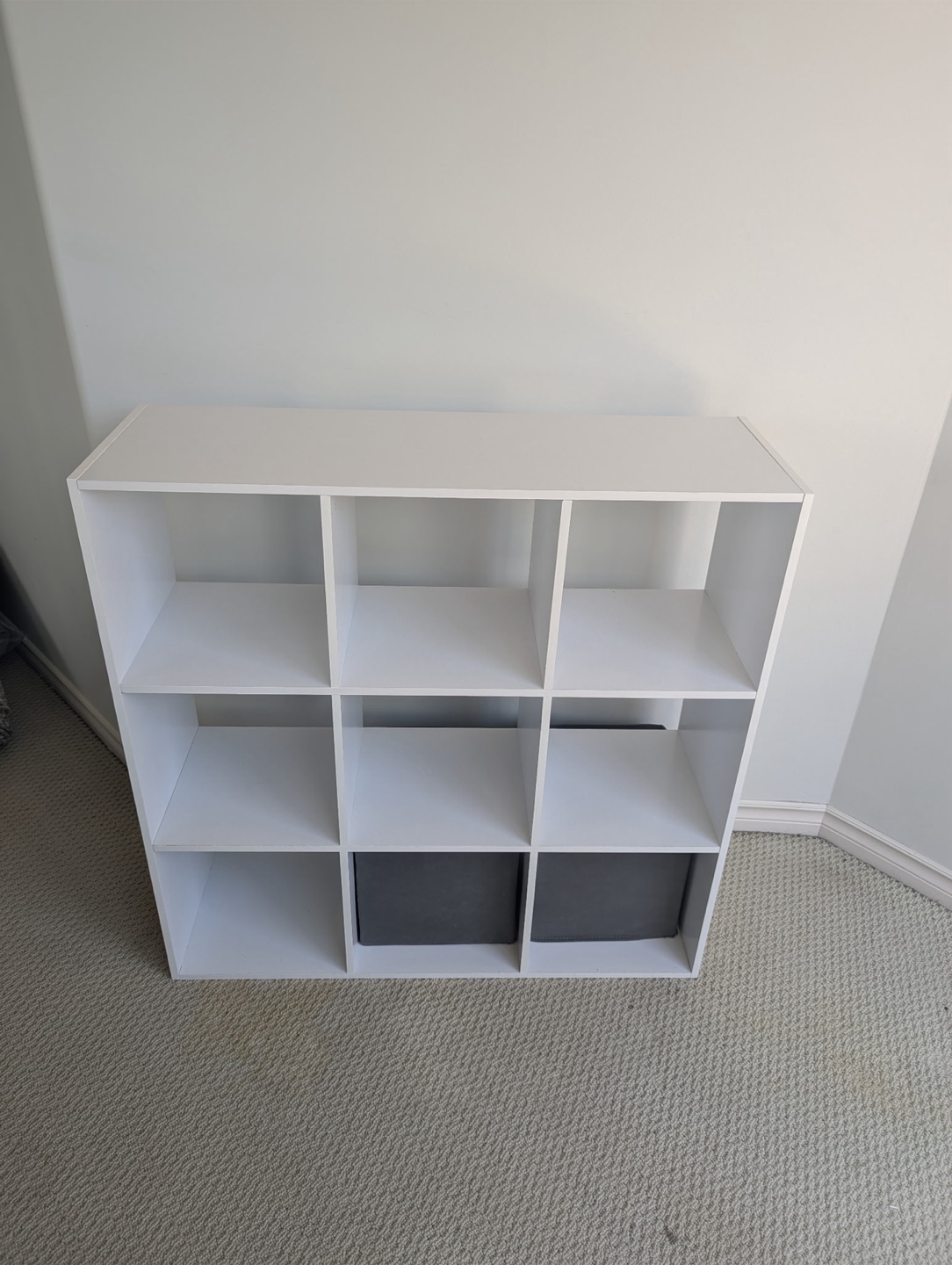 White 9 Cube Organizer 2 inserts included
