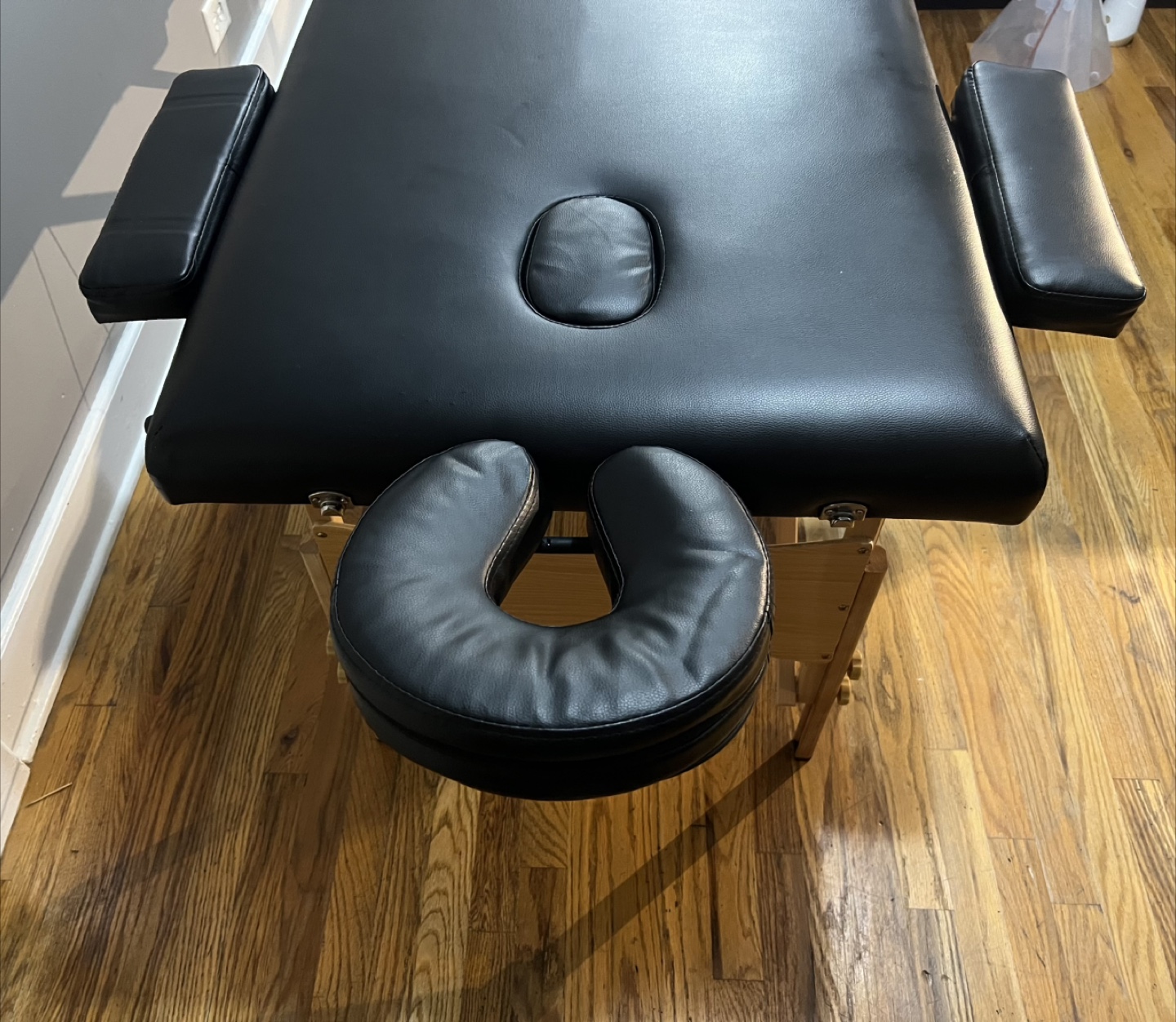 Portable Massage Table with Accessories 🥕 - photo 2