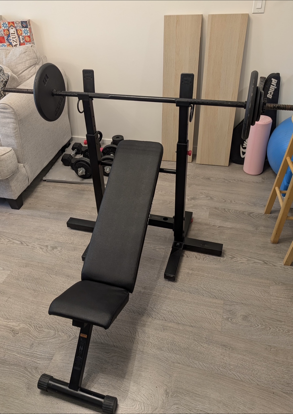 Adjustable Press bench + bar + weights