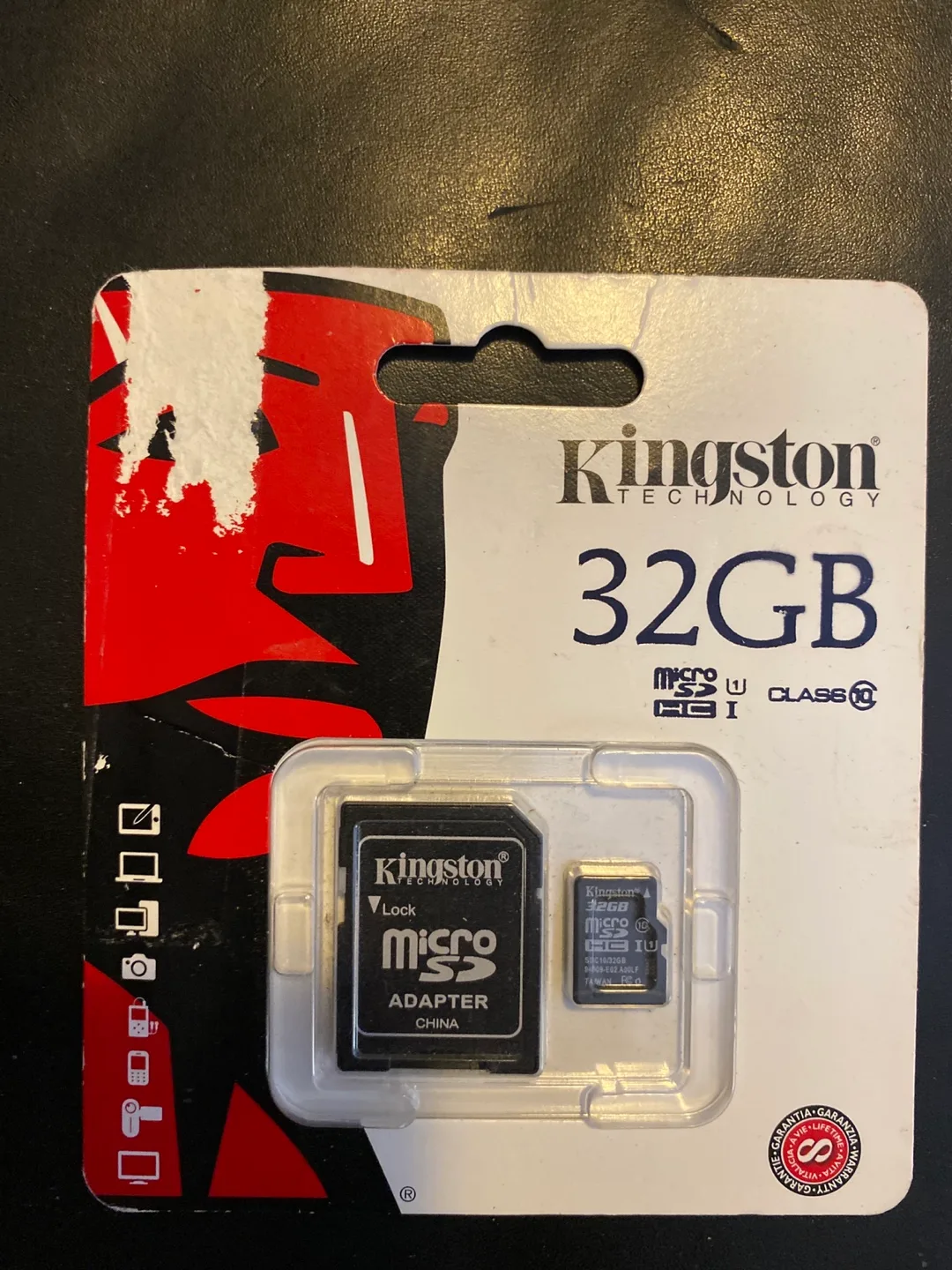 Kingston 32GB MicroSD Card with Adapter thumbnail