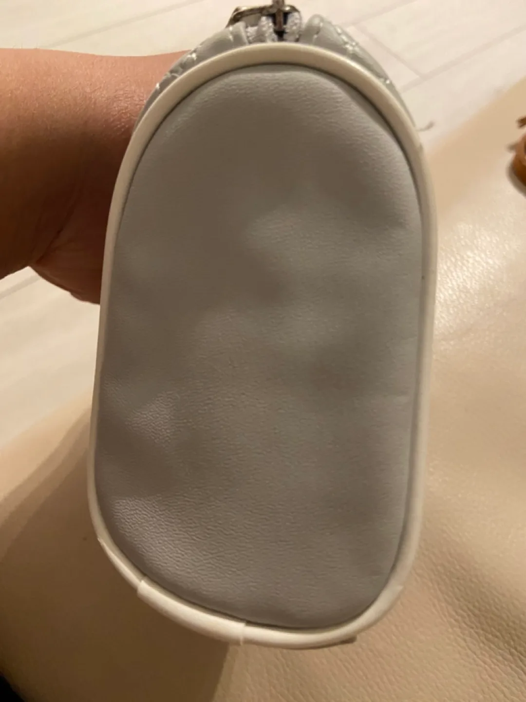 Dior Beauty Makeup Bag image indicator(2)