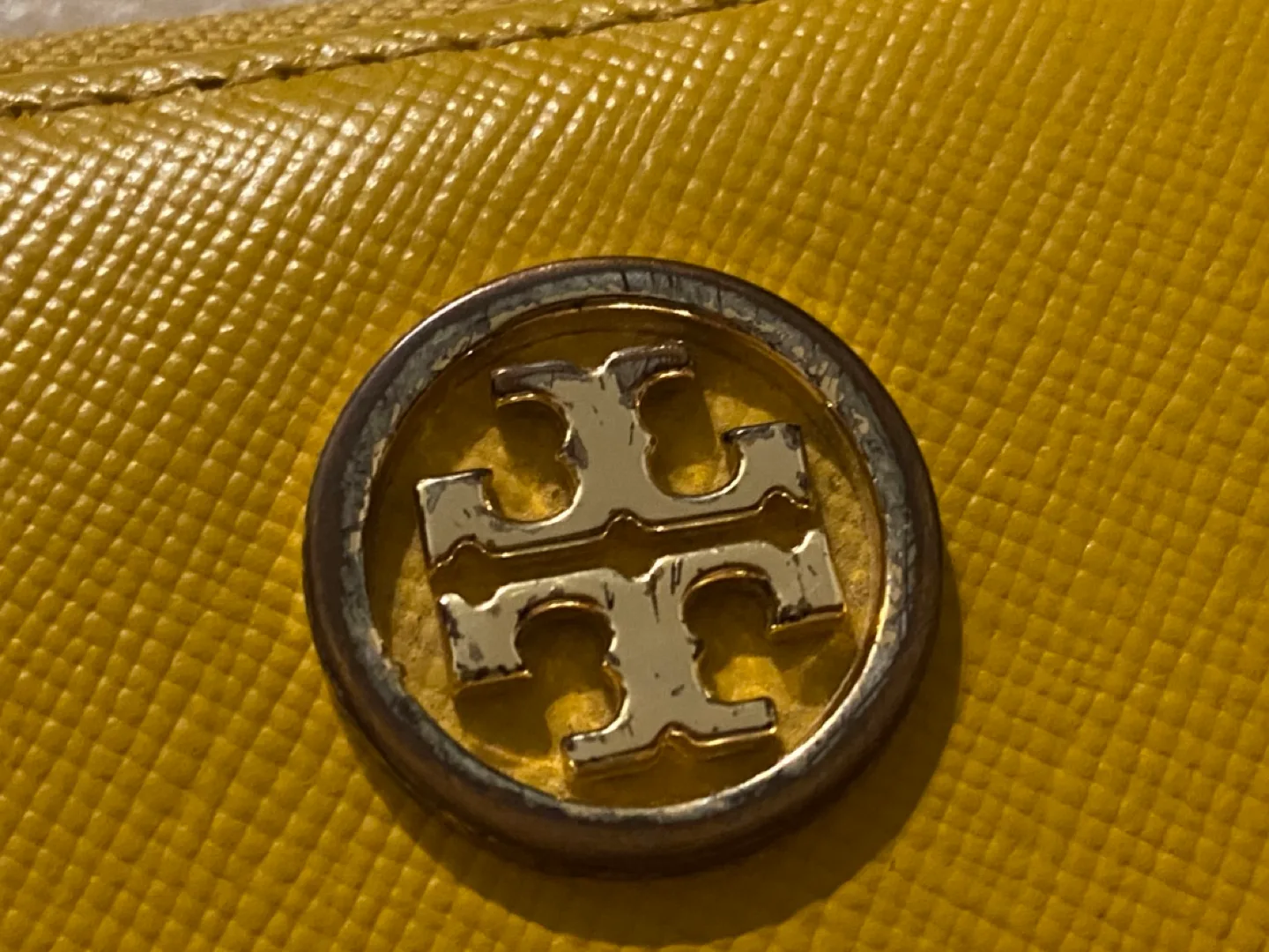 Authentic leather Tory Burch Yellow  Zip Around Wallet image indicator(2)