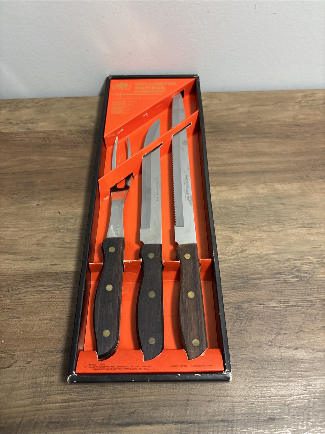 Vintage Wellington Swords Carving Set by Northcraft | Karrot