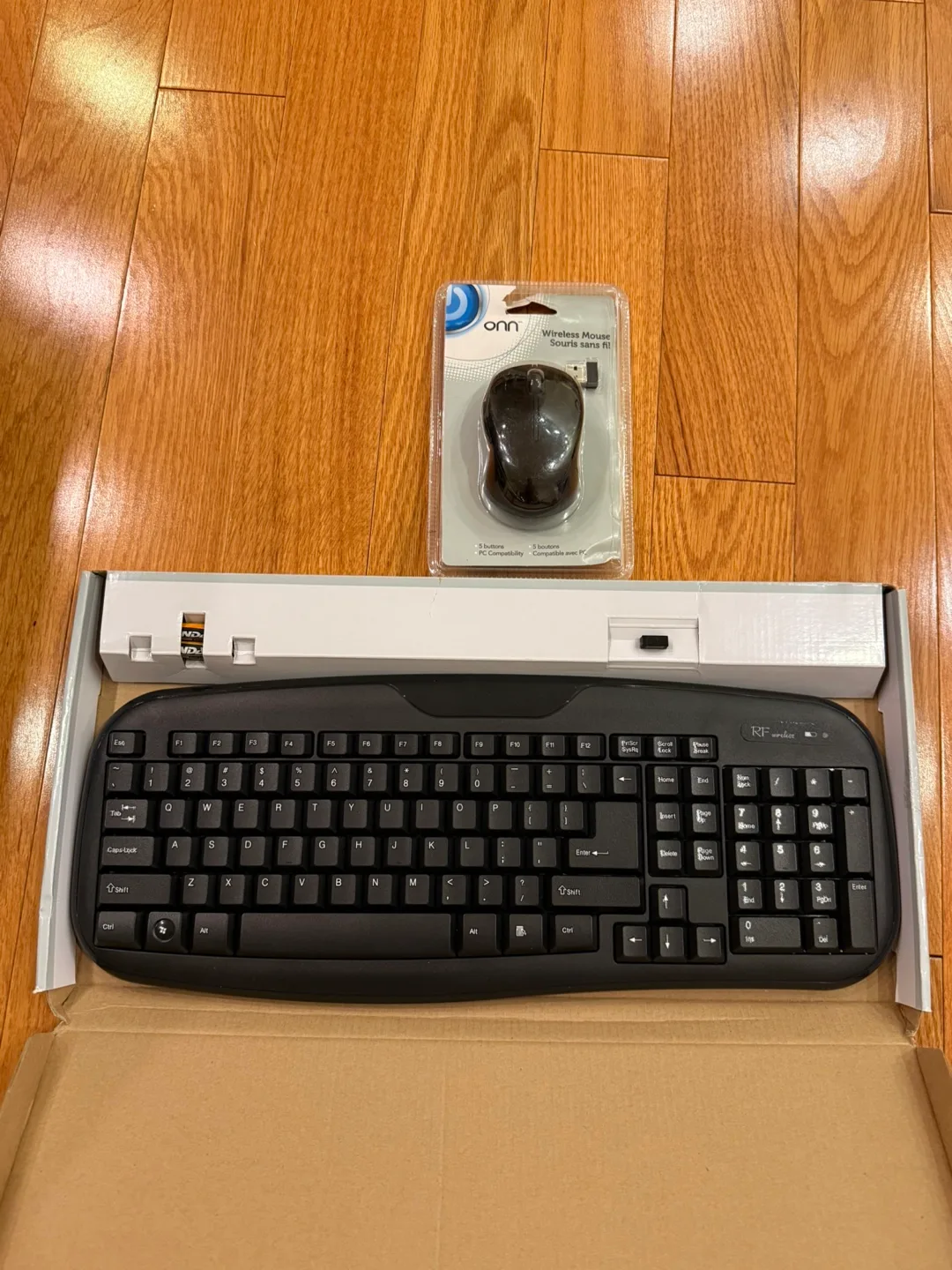 Wireless Keyboard and Mouse thumbnail