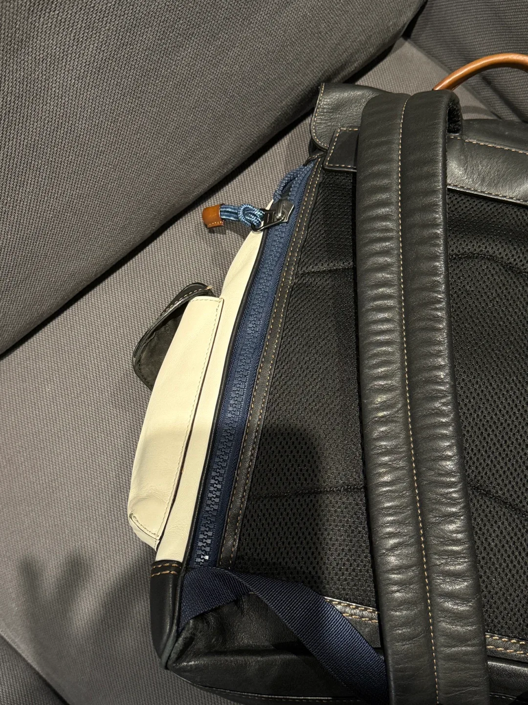 Coach Leather Backpack - Off-White & Black image indicator(3)