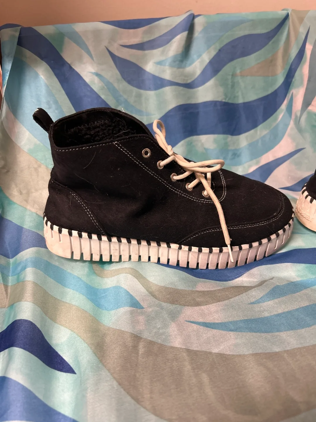 Black Platform Sneakers image indicator(3)