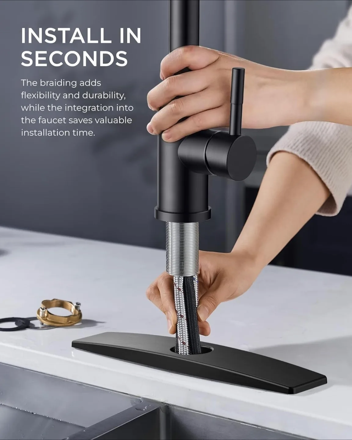 Black Pull-Down Kitchen Faucet with Spray and Stream Modes image indicator(7)