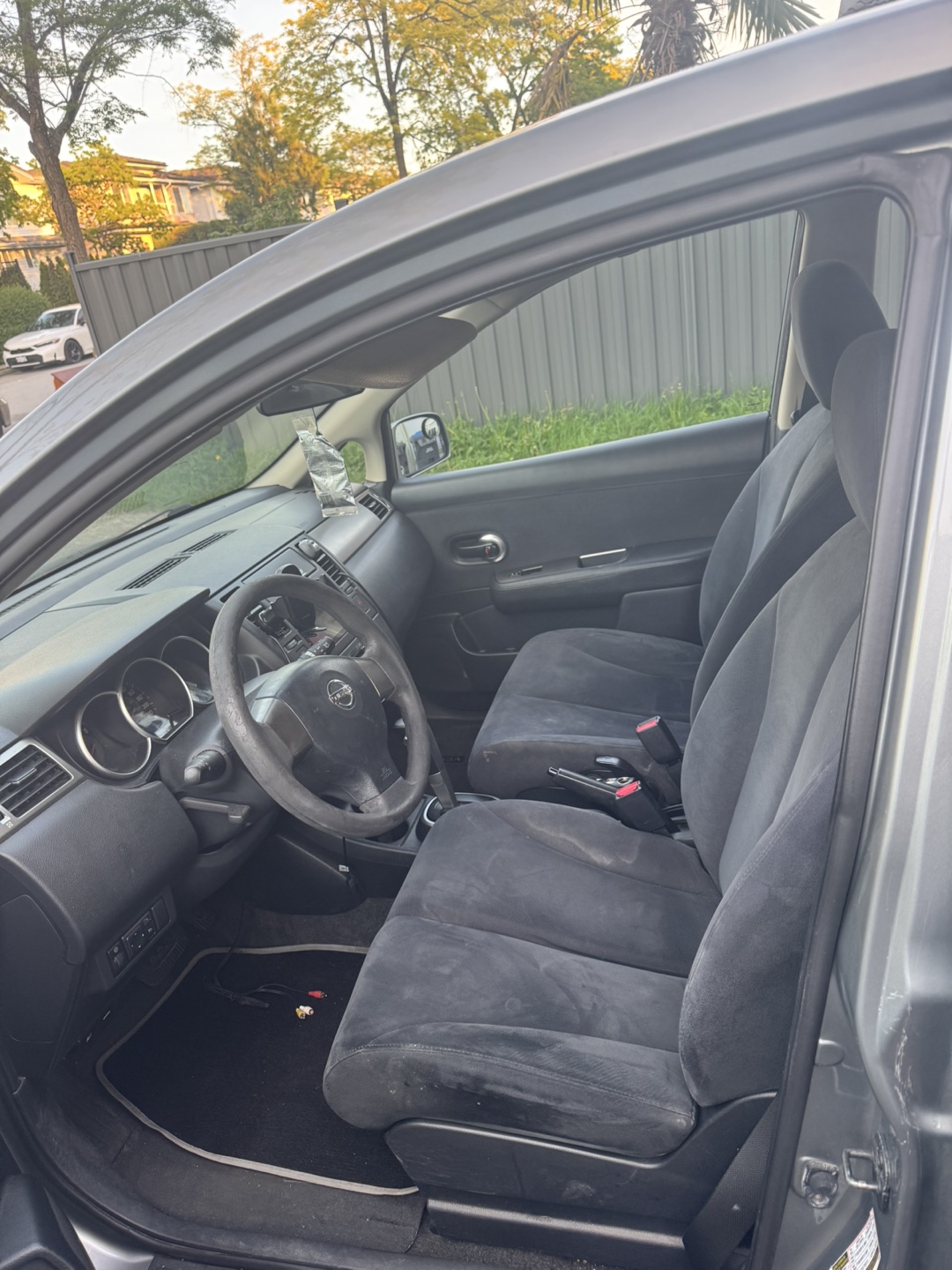 2007 Nissan Versa - Reliable and fuel-efficient - photo 3